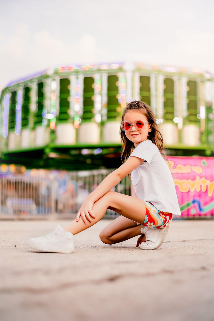 MILA & ROSE: WHITE RUFFLE POCKET TEE