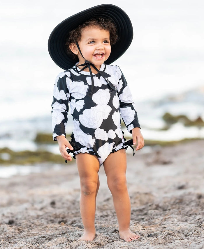 RUFFLE BUTTS/RUGGED BUTTS: SUN PROTECTIVE SWIM HAT - BLACK/BLACK