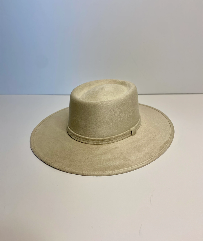 WILDER & SOUL: VEGAN SUEDE BOATER HAT - IVORY