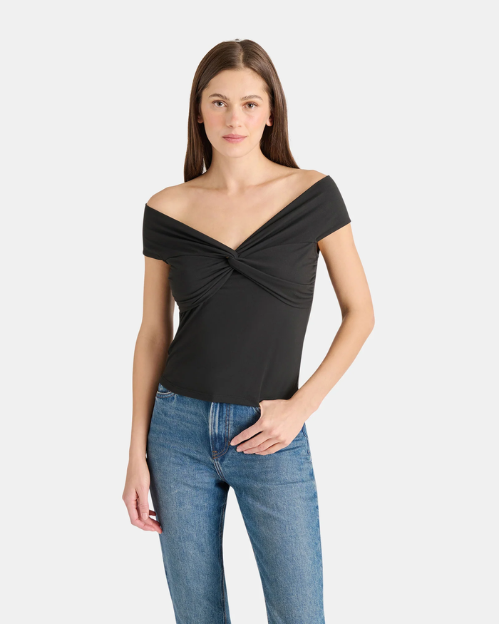 STEVE MADDEN: DARRA TOP - BLACK