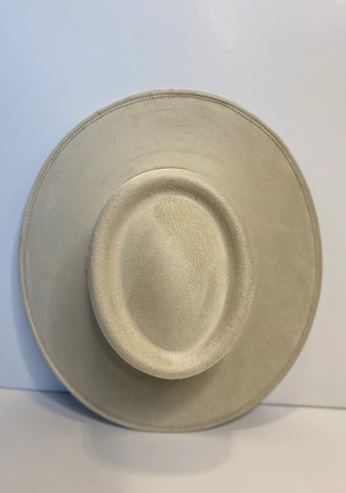WILDER & SOUL: VEGAN SUEDE BOATER HAT - IVORY