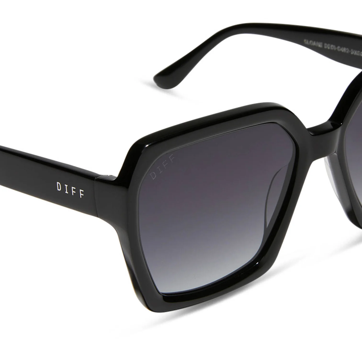 DIFF: SLOANE - BLACK + GREY GRADIENT POLARIZED SUNGLASSES