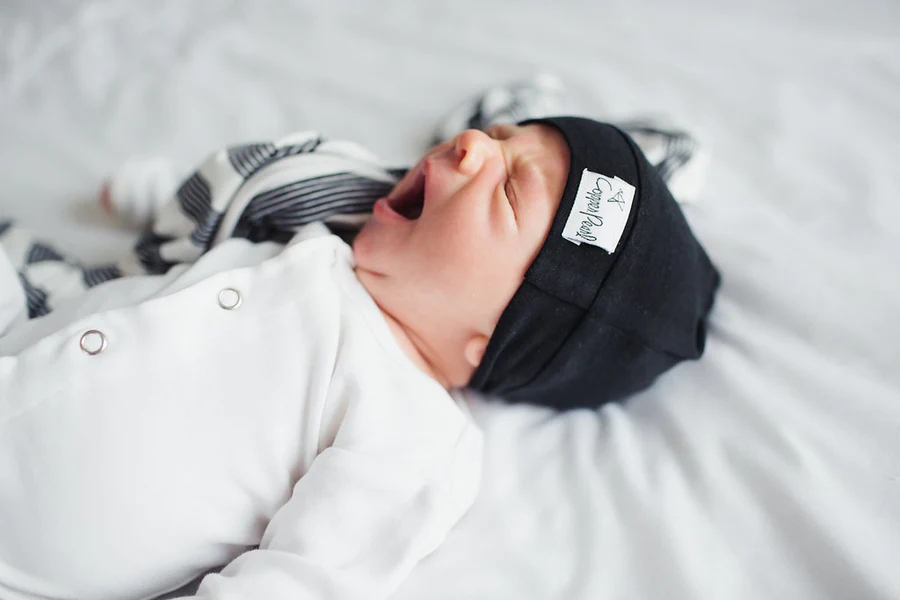 COPPER PEARL: MIDNIGHT TOP KNOT HAT