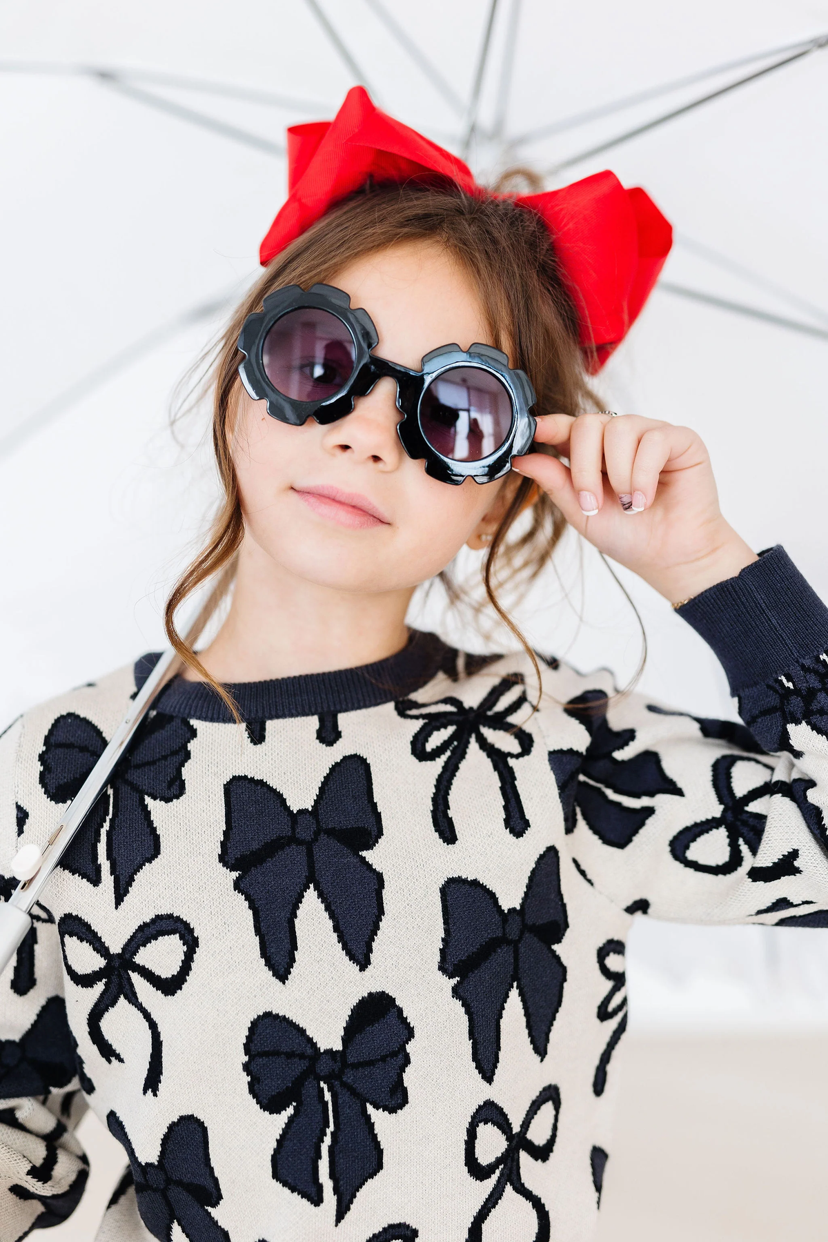 MILA & ROSE: PERFECTLY TIED SWEATER