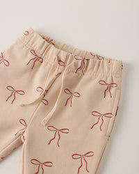 QUINCY MAE: RELAXED FLEECE SWEATSHIRT + SWEATPANT SET || RED BOWS ON ANTIQUE