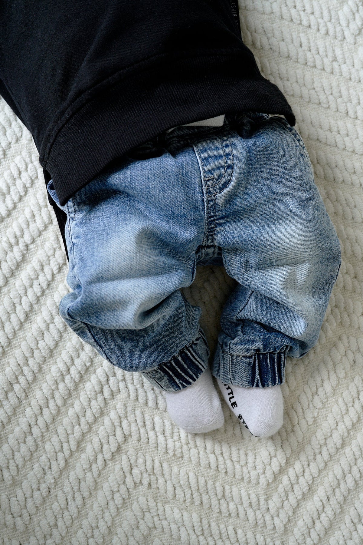 LITTLE BIPSY: BABY DENIM JOGGER - LIGHT WASH