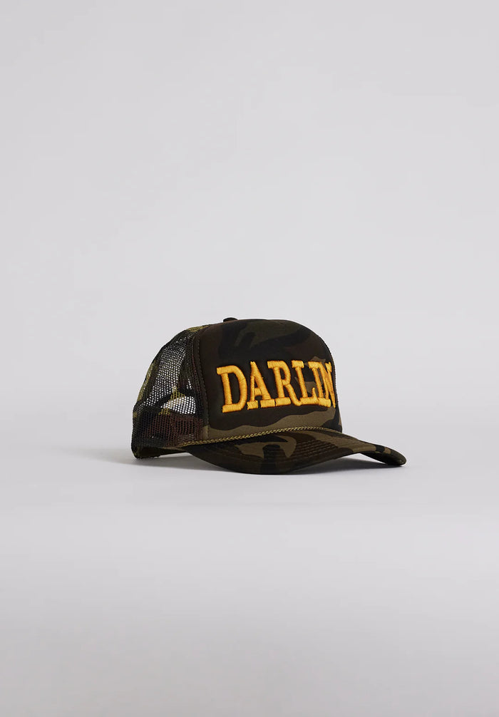 DARLIN’™ CAMO SNAPBACK TRUCKER HAT