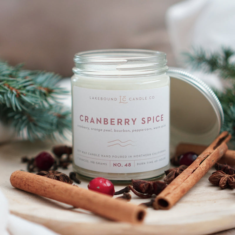 LAKEBOUND CANDLE CO: CRANBERRY SPICE SOY CANDLE