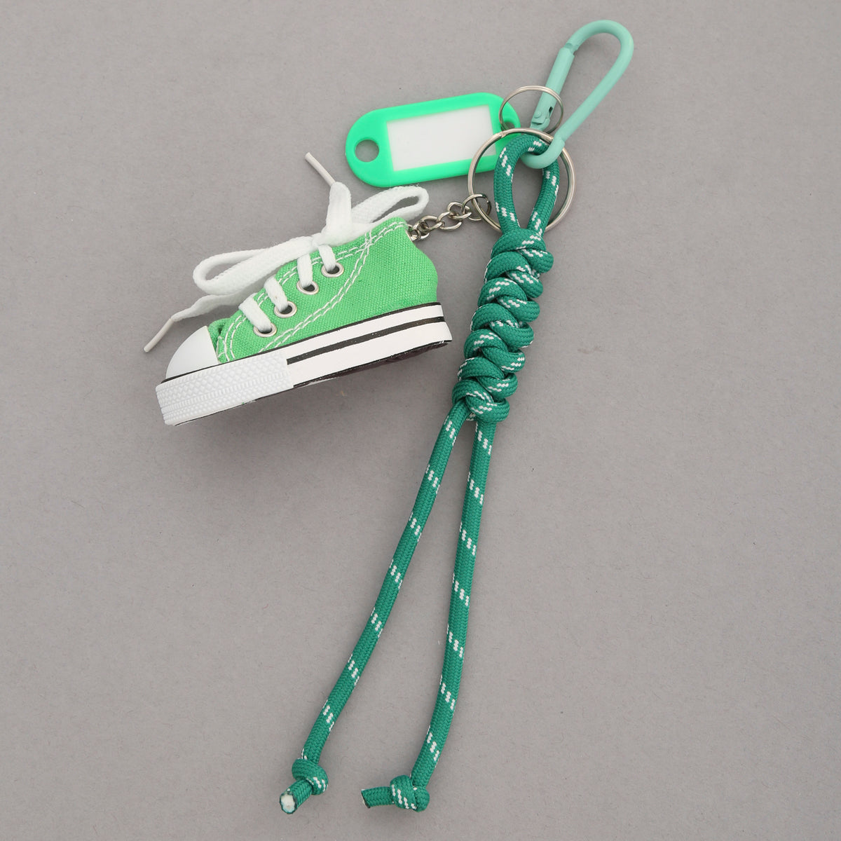 SNEAKER BAG CHARM/KEYCHAIN