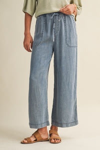 DRAWSTRING WAIST PATCH POCKET WIDE LEG PANT