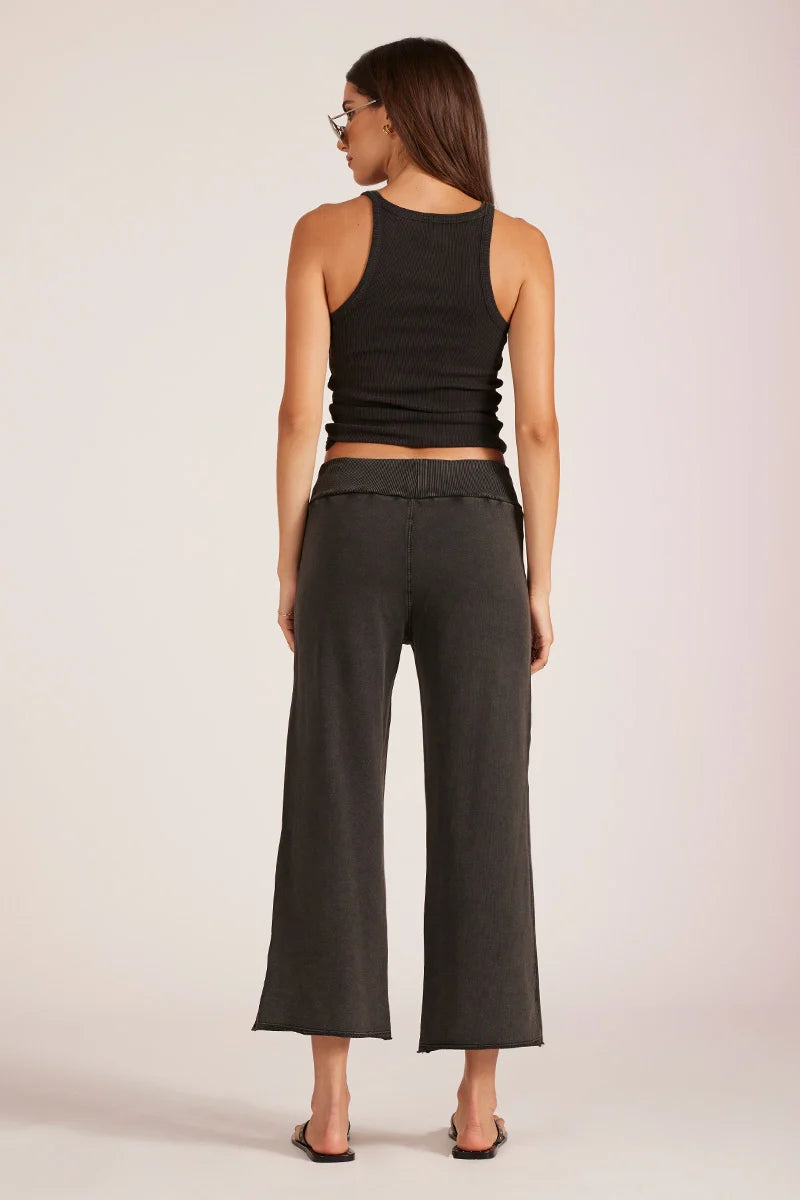 BOBI: COMFORT WAIST CROP FLARE - BLACK