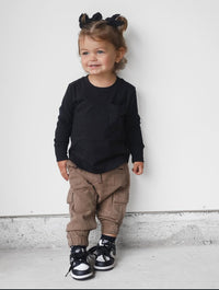 LITTLE BIPSY: LONG SLEEVE POCKET TEE - BLACK
