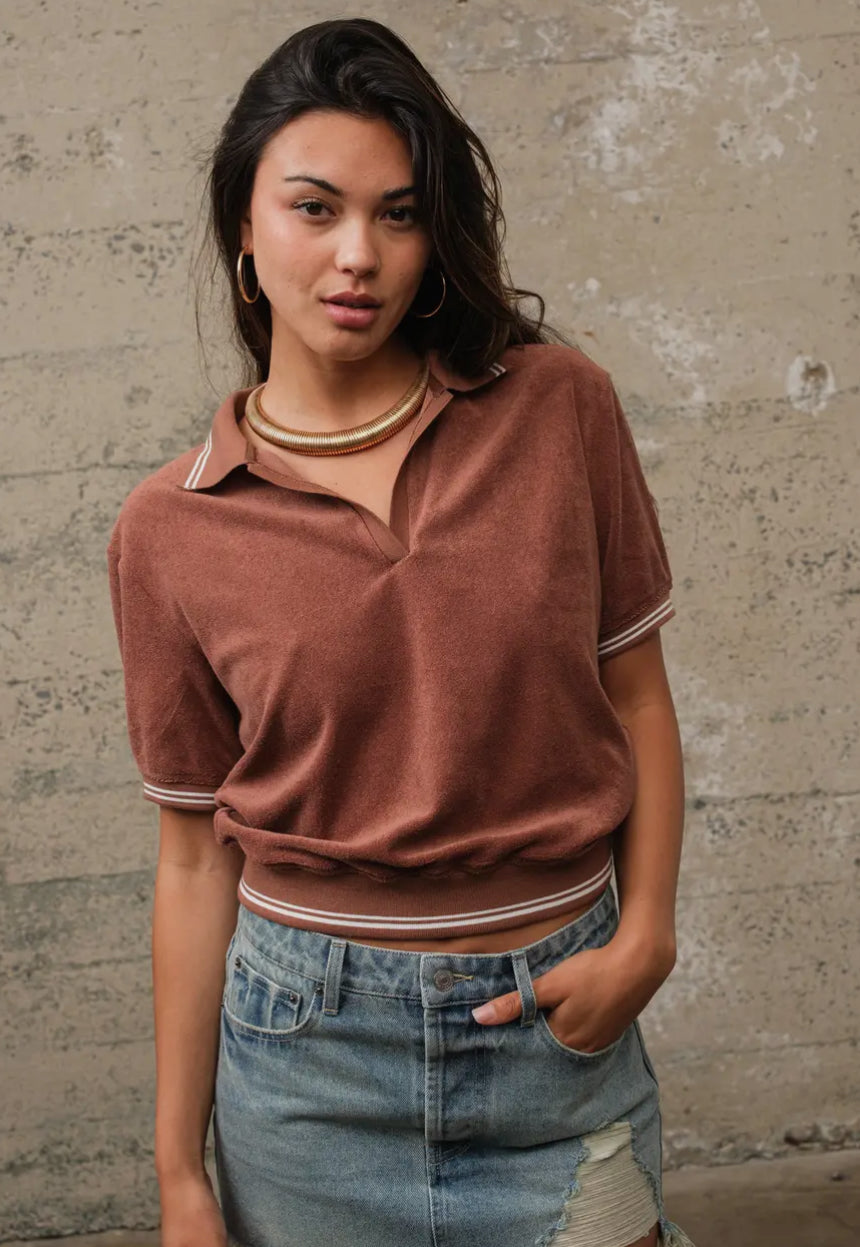 TOWEL TERRY V-NECK POLO TOP - BROWN
