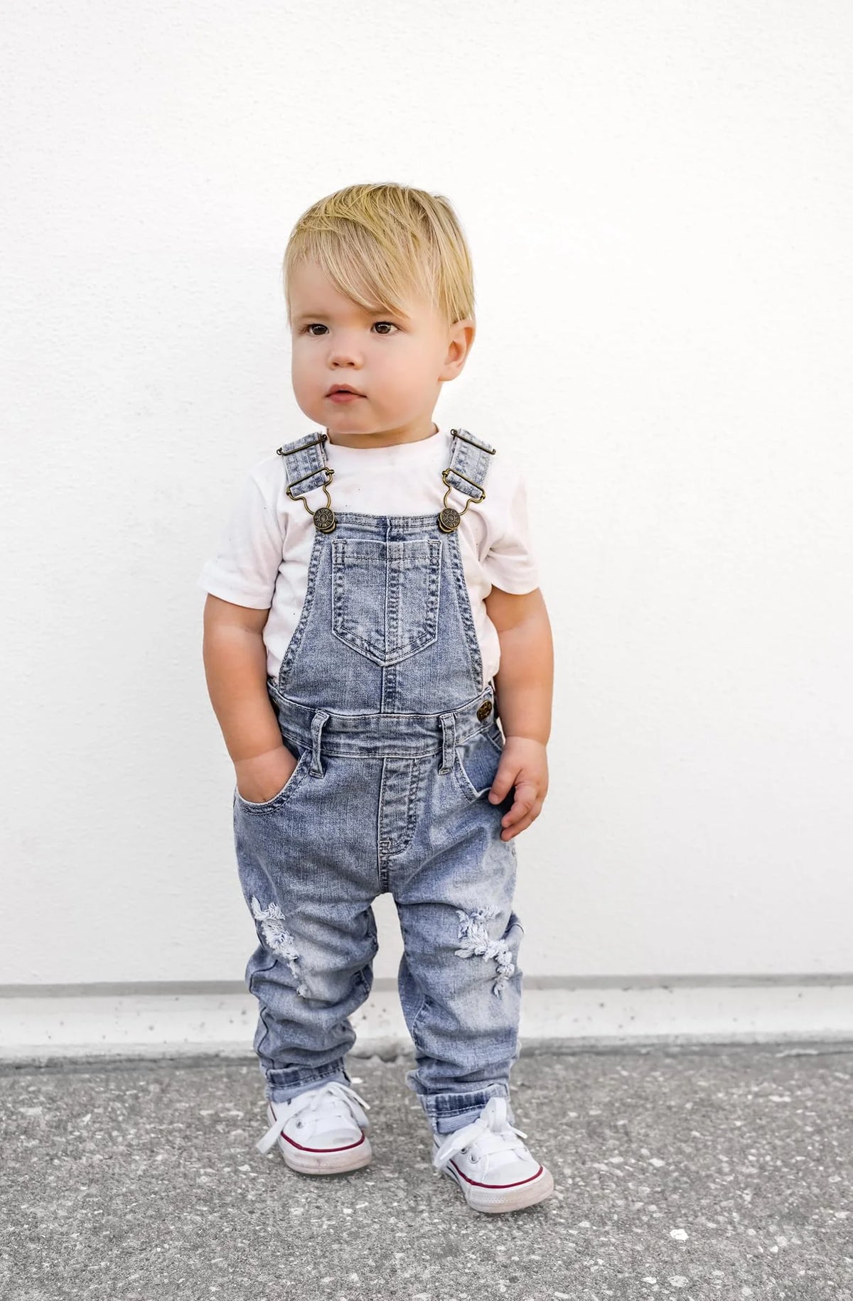 LITTLE BIPSY: DISTRESSED DENIM OVERALL - LIGHT WASH