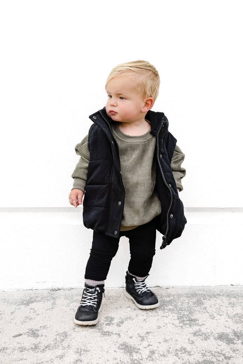 LITTLE BIPSY: HOODED PUFFER VEST - BLACK