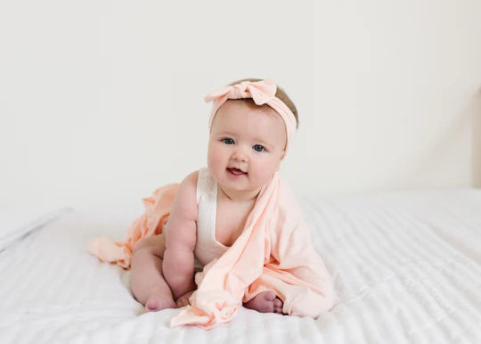 COPPER PEARL: BLUSH KNIT HEADBAND BOW