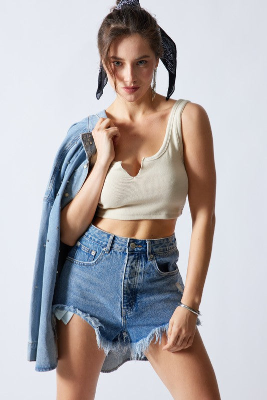 HIGH RISE DENIM SHORTS - MEDIUM WASH