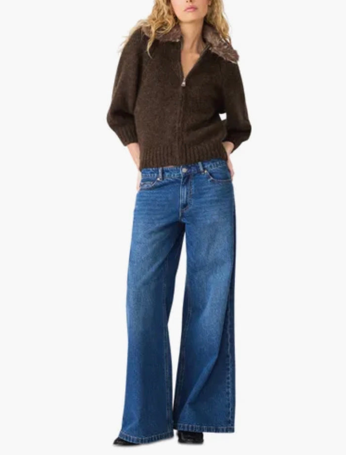 STEVE MADDEN: ODESSA FUR COLLAR ZIP-UP SWEATER- DARK ESPRESSO