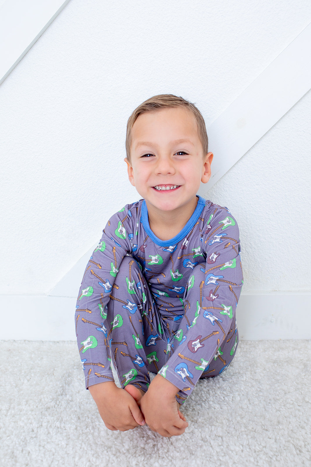 BESTAROO: ACOUSTIC DREAM LONG SLEEVE PAJAMA SET