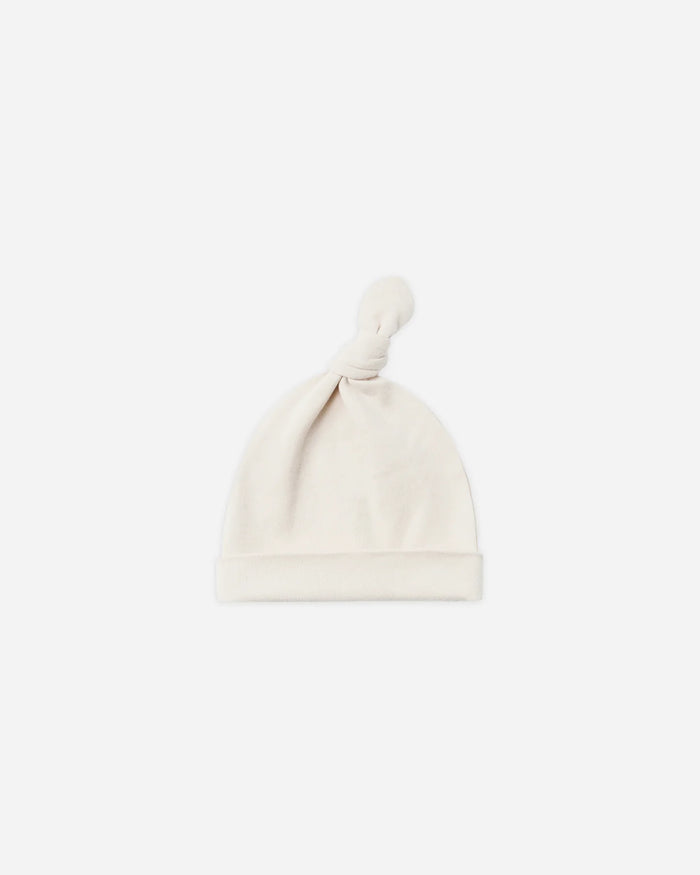 QUINCY MAE: KNOTTED BABY HAT || NATURAL