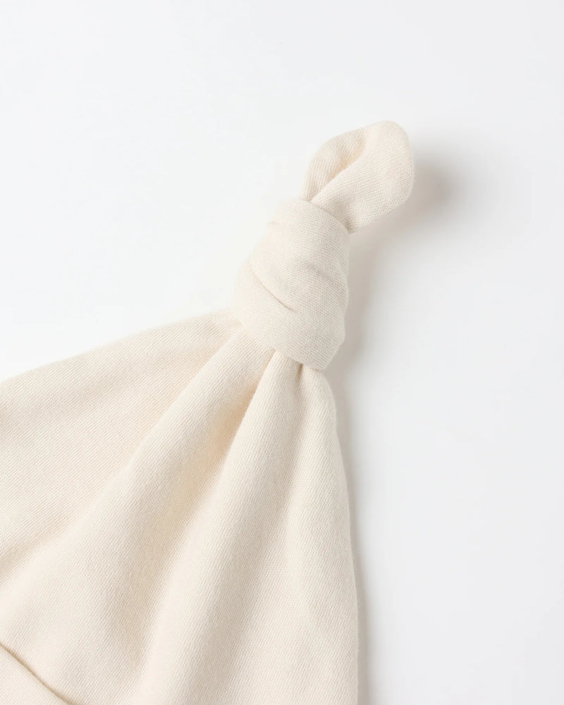 QUINCY MAE: KNOTTED BABY HAT || NATURAL