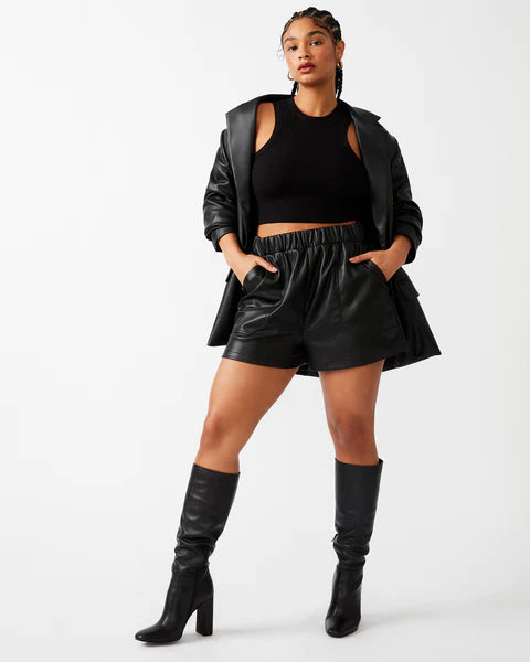 STEVE MADDEN: FAUX THE RECORD FAUX LEATHER SHORTS - BLACK
