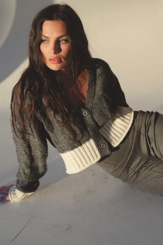 ELAN: CARRIE SWEATER CARDIGAN - GREY/WHITE COLORBLOCK
