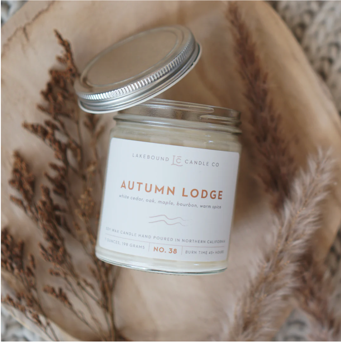 LAKEBOUND CANDLE CO: AUTUMN LODGE SOY CANDLE