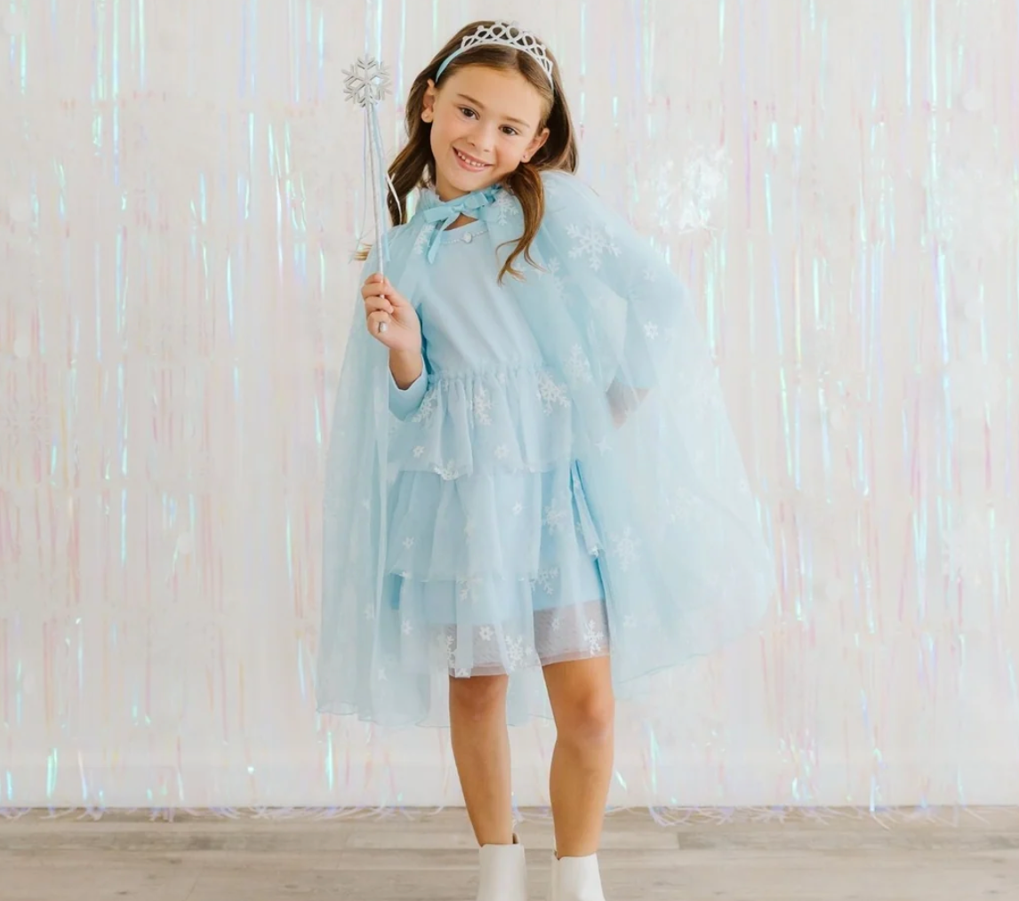 SWEET WINK: GLITTER SNOWFLAKE DRESS UP KIT