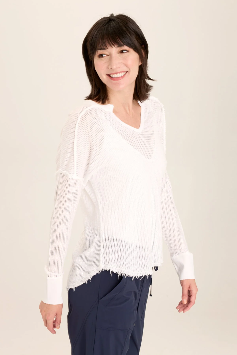 XCVI: MESH BULLOCK PULLOVER - WHITE
