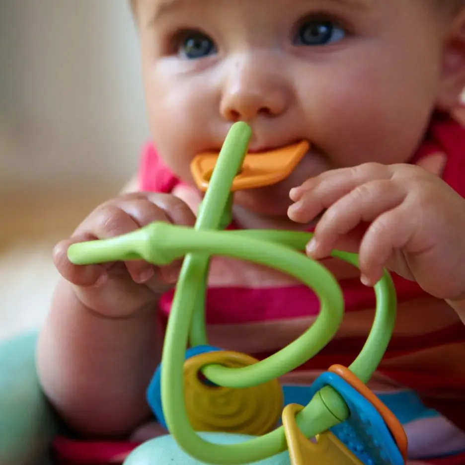 GREEN TOYS: TWIST TEETHER