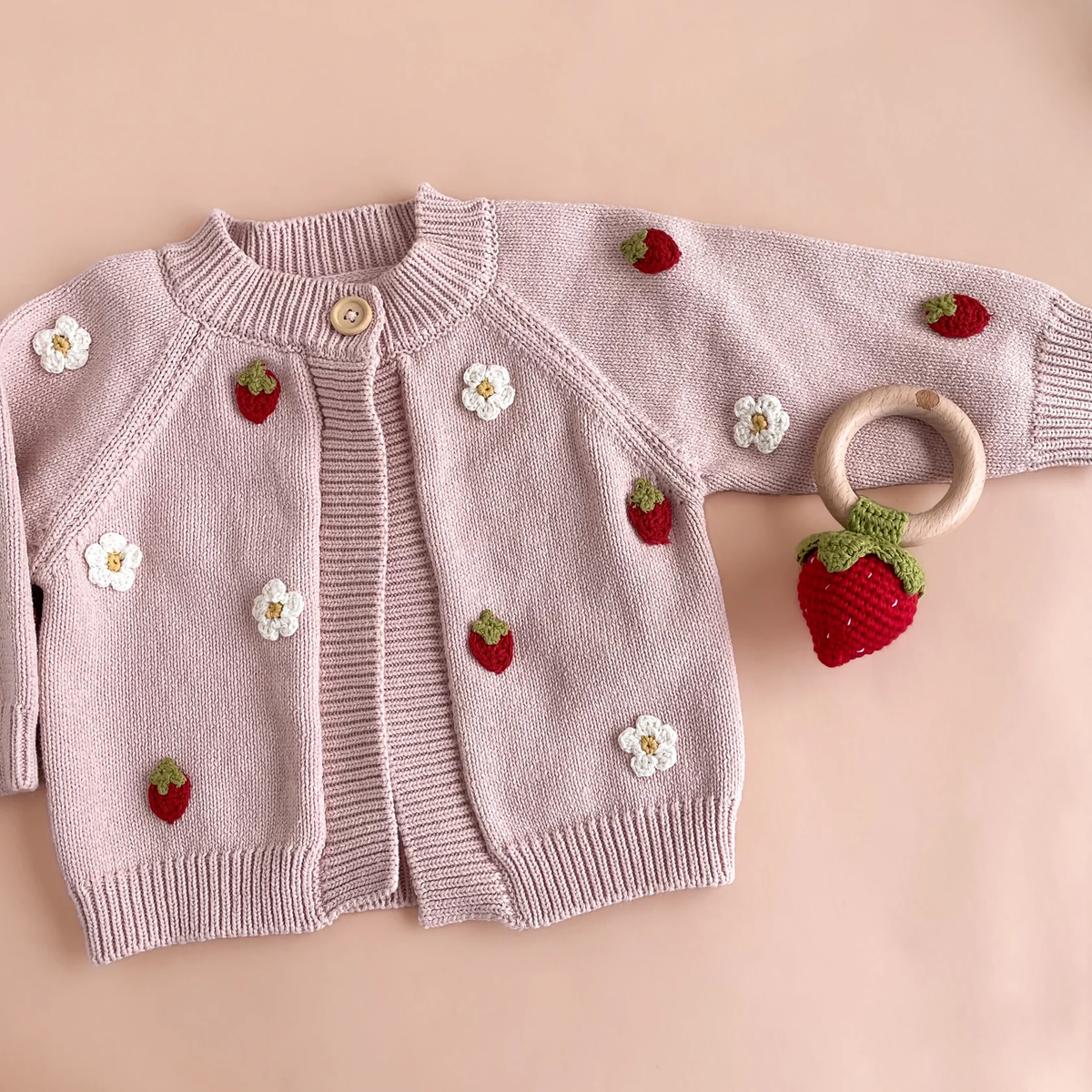 THE BLUEBERRY HILL: COTTON STRAWBERRY FLOWER CARDIGAN - BLUSH