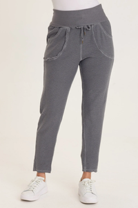 XCVI: KIEFER SLIM LEG CREPE KNIT PANT - NEBULOUS PIGMENT