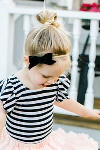 MILA & ROSE: BLACK VELVET BOW HEADBAND