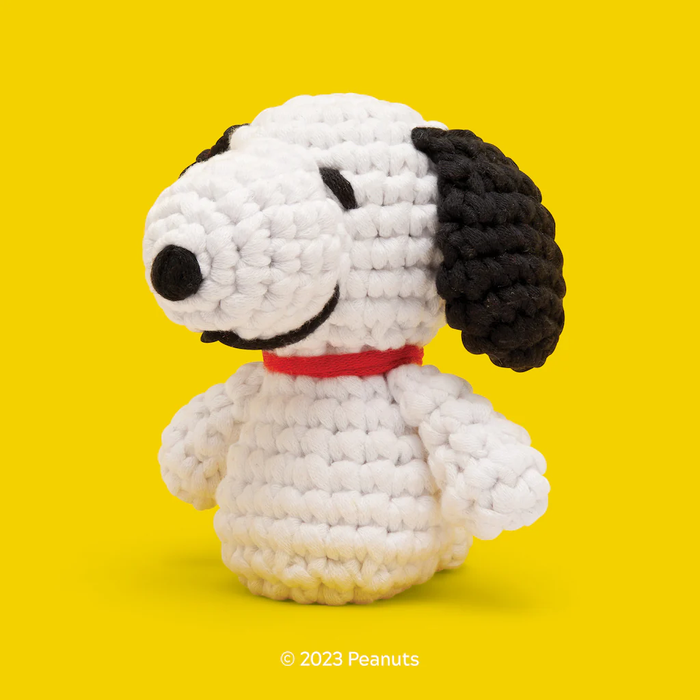 THE WOOBLES: LEARN TO CROCHET KIT - SNOOPY