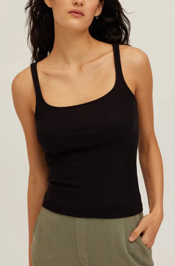 PROJECT SOCIAL T: OLSEN SCOOP NECK RIB TANK - BLACK