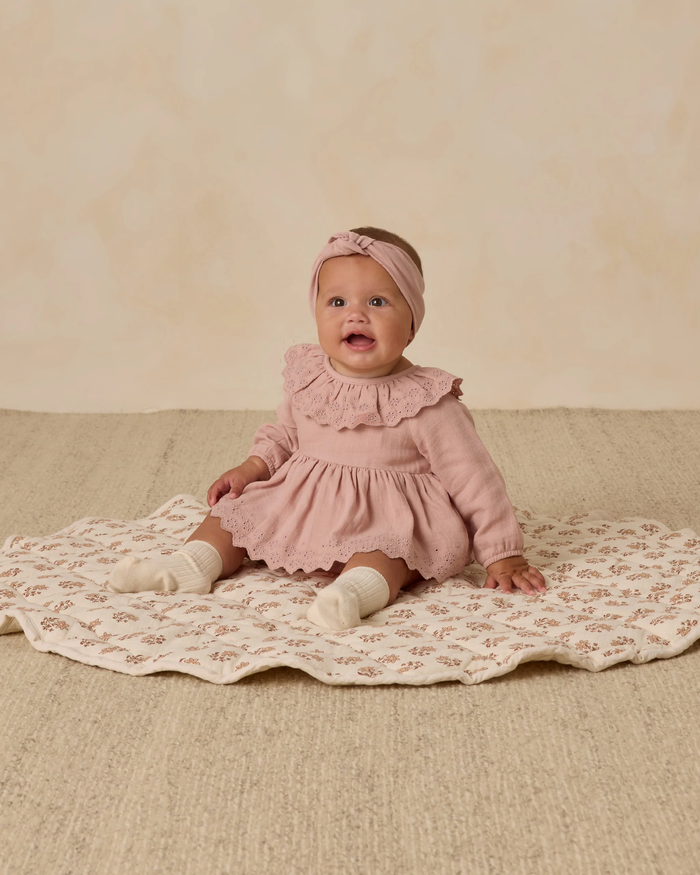 QUINCY MAE: THALIA ROMPER || ROSE