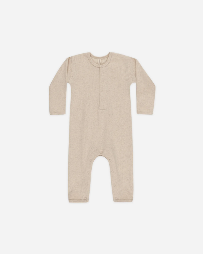 QUINCY MAE: RIBBED BABY JUMPSUIT || TAUPE
