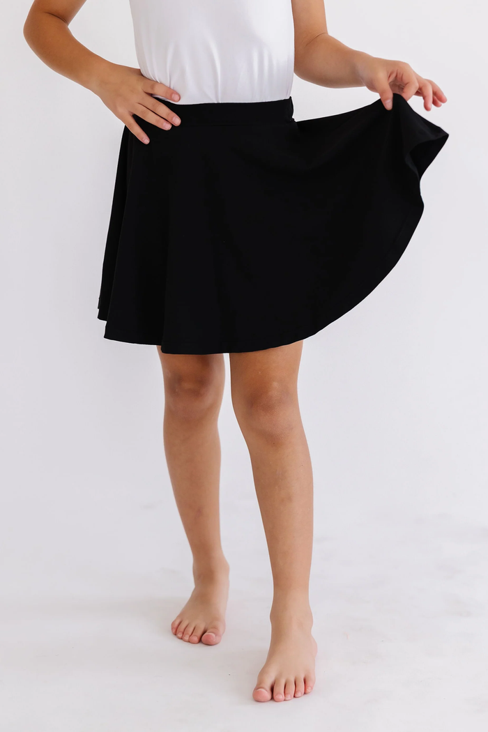 MILA & ROSE: BLACK TWIRL SKORT