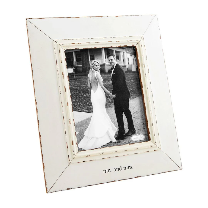 MUD PIE: 8 X 10 DISTRESSED MR AND MRS WEDDING FRAME