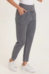 XCVI: KIEFER SLIM LEG CREPE KNIT PANT - NEBULOUS PIGMENT