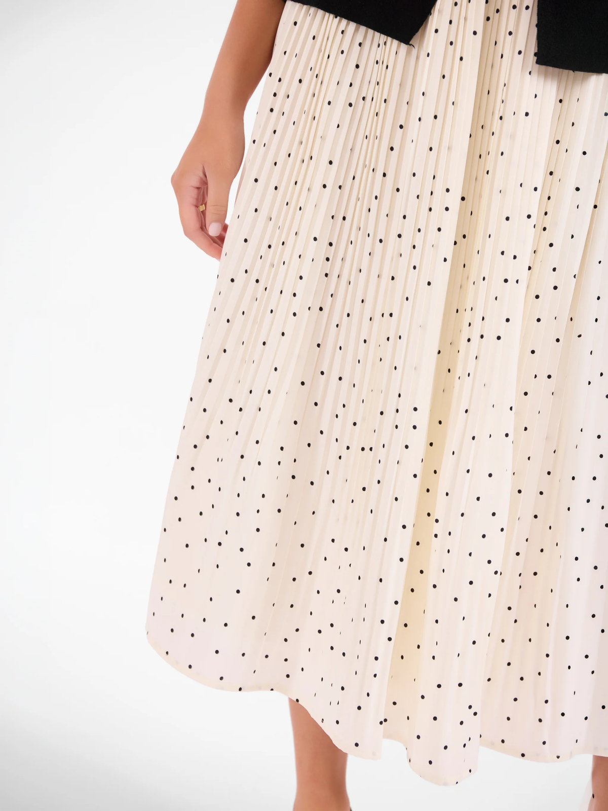 SADIE & SAGE: LETTERS HOME PLEATED MAXI SKIRT - IVORY/BLACK