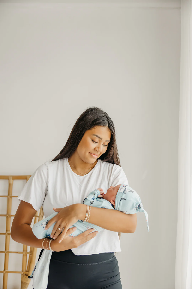 COPPER PEARL: LEO NEWBORN KNOTTED GOWN