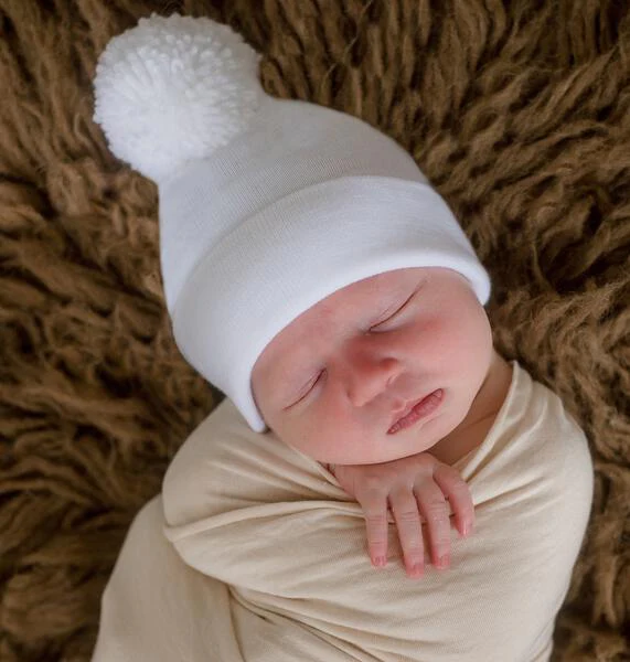 ILYBEAN: SOLID WHITE NEWBORN HOSPITAL HAT WITH WHITE POM POM - GENDER NEUTRAL