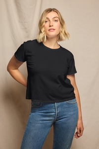 PERFECTWHITETEE: HARLEY CRISPY LIGHTWEIGHT COTTON BOXY CREW TEE - TRUE BLACK