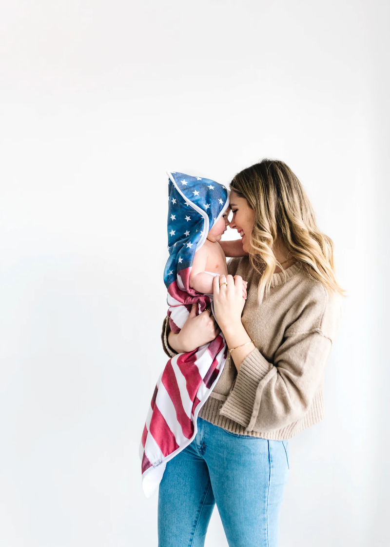 COPPER PEARL: PATRIOT PREMIUM KNIT HOODED TOWEL