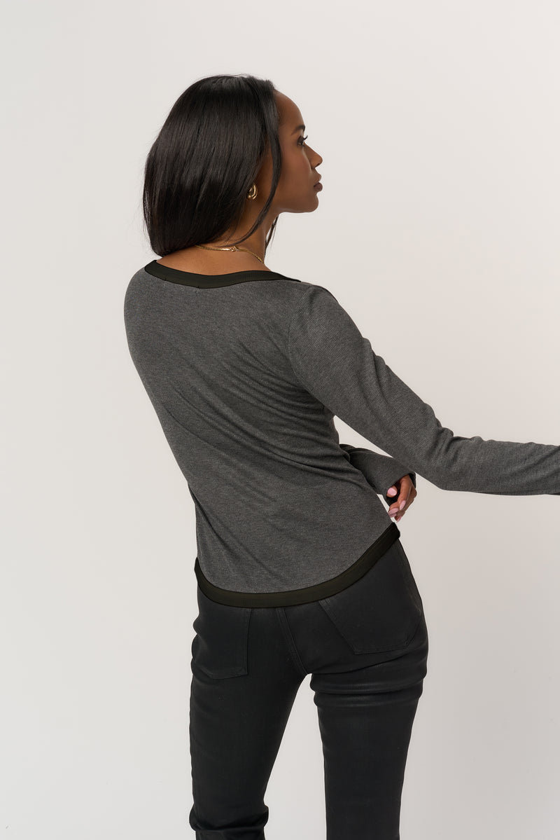 PROJECT SOCIAL T: JENA CONTRAST SCOOP NECK RIB LONGSLEEVE - CHARCOAL / BLACK