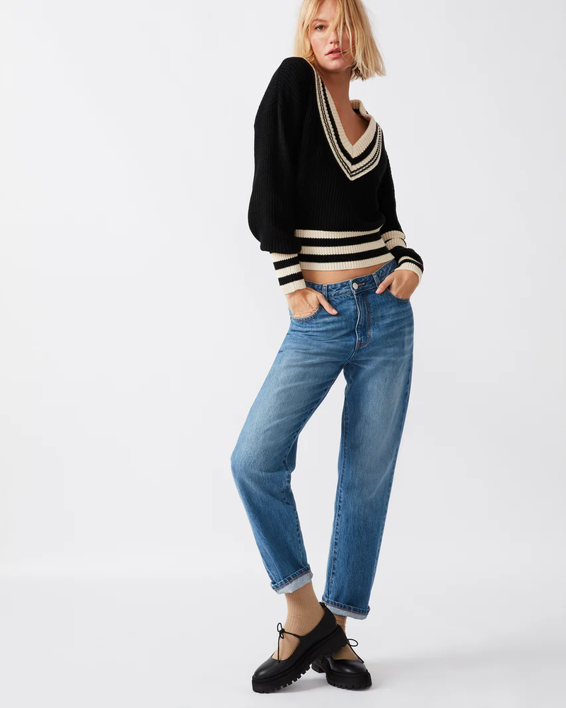 STEVE MADDEN: JEN SWEATER - BLACK MULTI