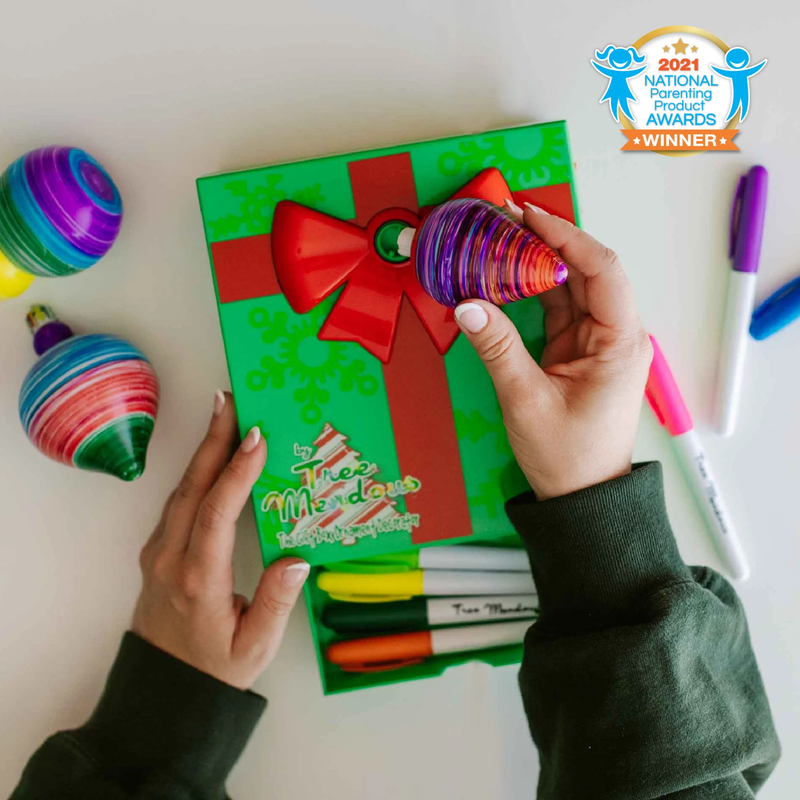 HEY BUDDY HEY PAL: THE GIFT BOX ORNAMENT DECORATOR