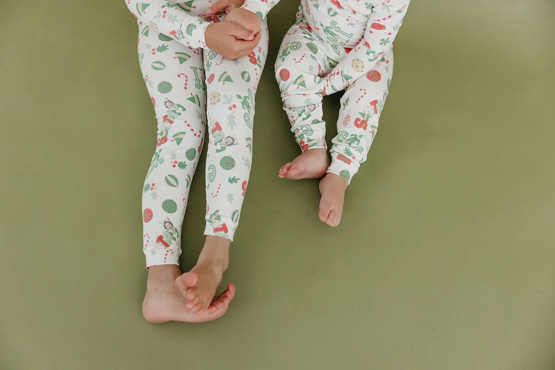 COPPER PEARL: ELF 2PC LONG SLEEVE PAJAMA SET